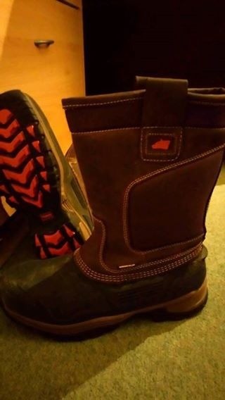 hyena nevis rigger boots